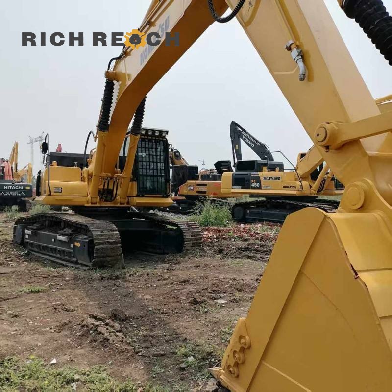 Bucket attachment of a 2018 Komatsu PC450-8 excavator, $52,778 for sale